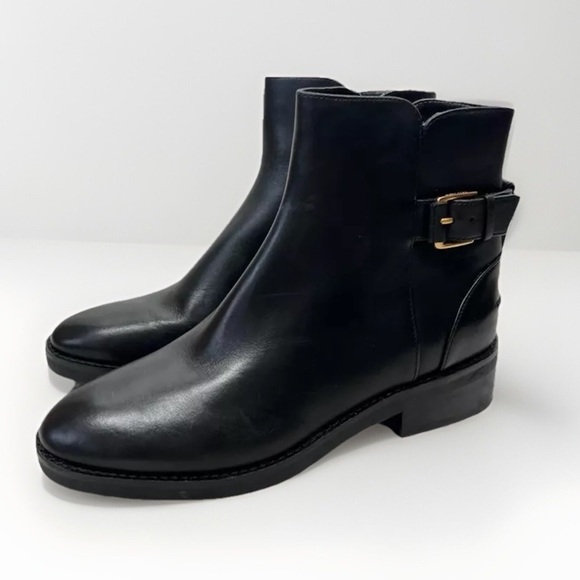 Cole Haan Black Buckle Detail Ankle Boots Round Toe Size 7.5 B Side Zip - Picture 1 of 11